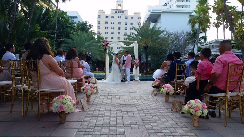 DJ in Weston - Elegant Dreams, Inc