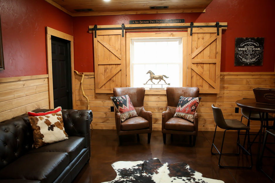 Reception Location in Alpine - The Farm at East Port Marina