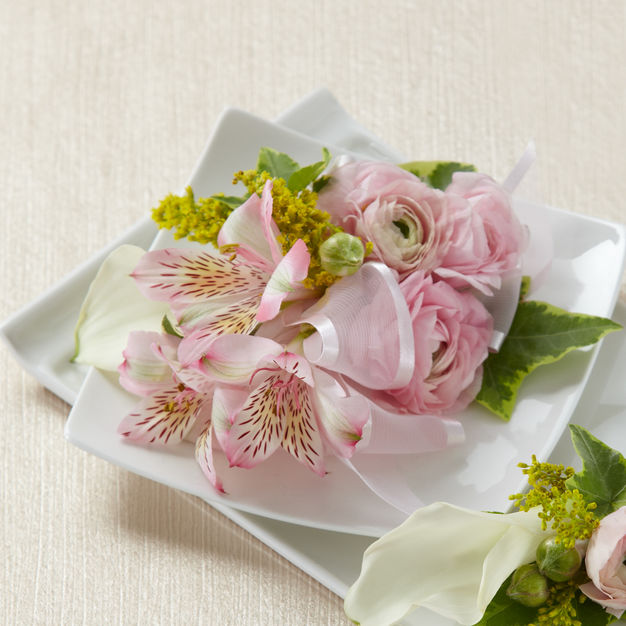 Florists in Sandersville - Dawn's Flowers And Gifts
