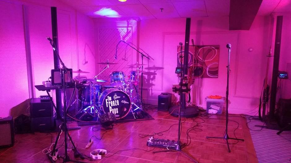 Musicians in Berkley - The Freeze Pops