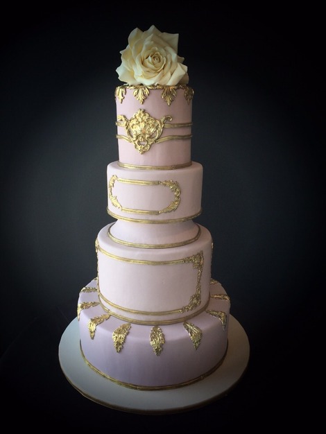 Cake in East Meadow - The Sweet Duchess
