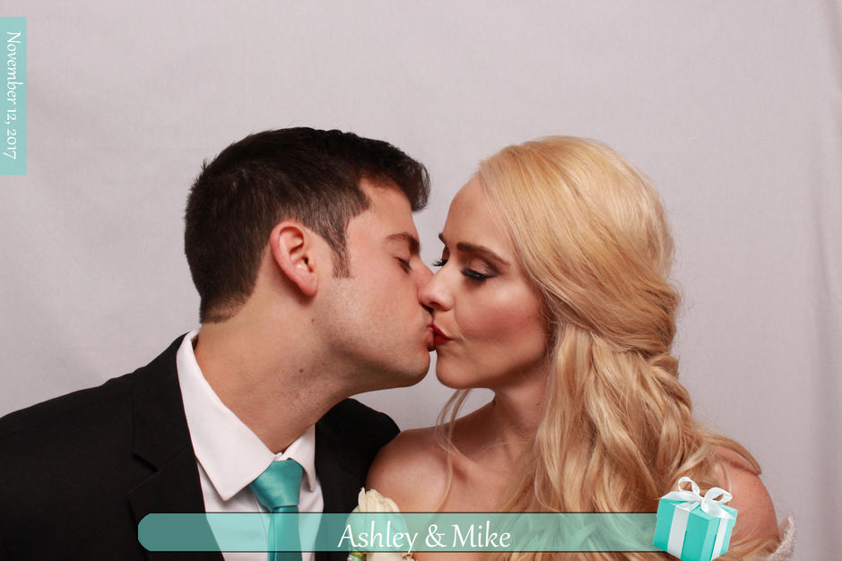 Photographers in North Las Vegas - Smash Booth, Professional Photo Booth & Magic Mirror Rentals