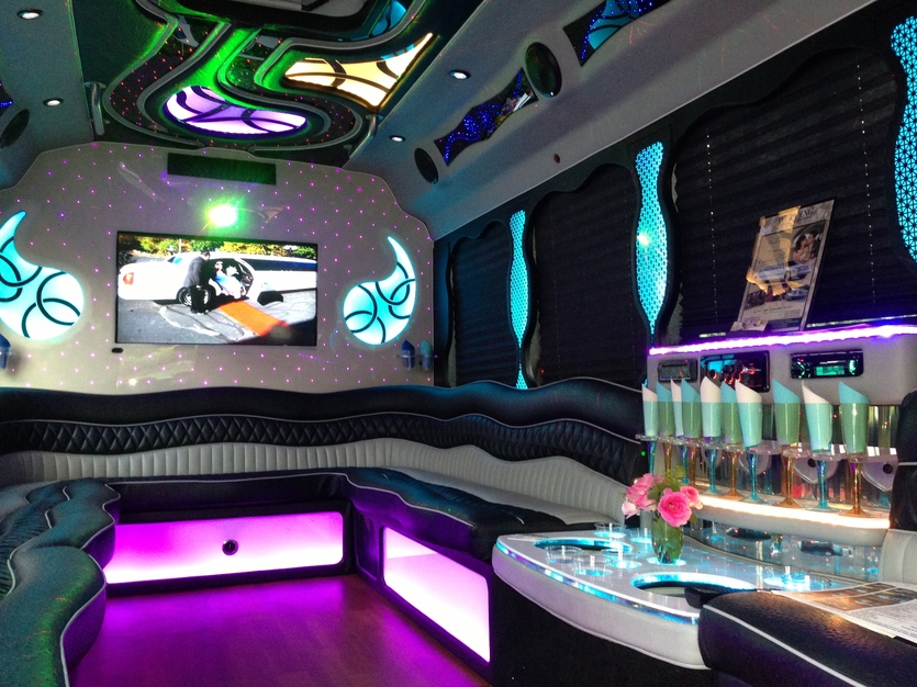 Transportation in Danbury - Green Light Limousine