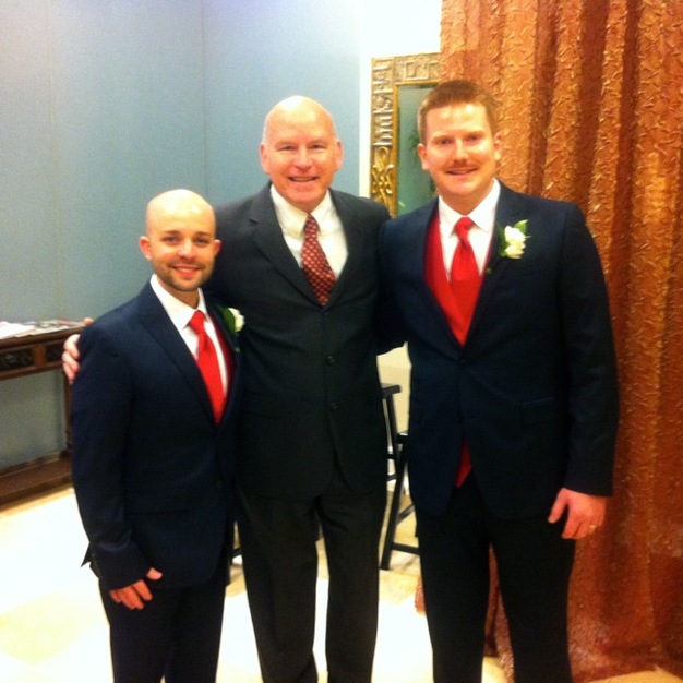 Officiants in Henderson - Johnn Jones Las Vegas Wedding Minister