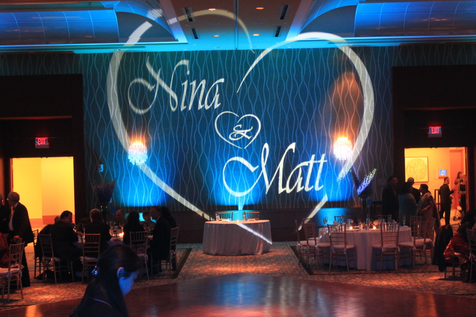 DJ in Carol Stream - Red Velvet Event DJ's & Photo Booth