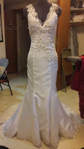 Dress & Apparel in Marshall - TBS BRIDAL / Tony Bud's Sewing