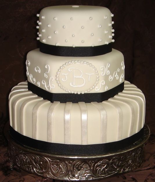 Cake in Whitestone - Pixie Creations