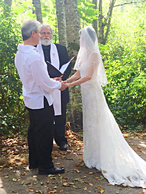 Officiants in Cathlamet - Wedding Ceremonies YOUR Way