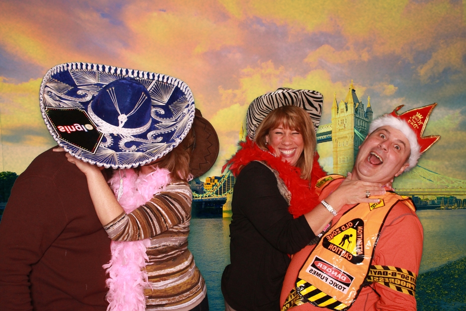 Photographers in Cortland - Selfie Scene, LLC