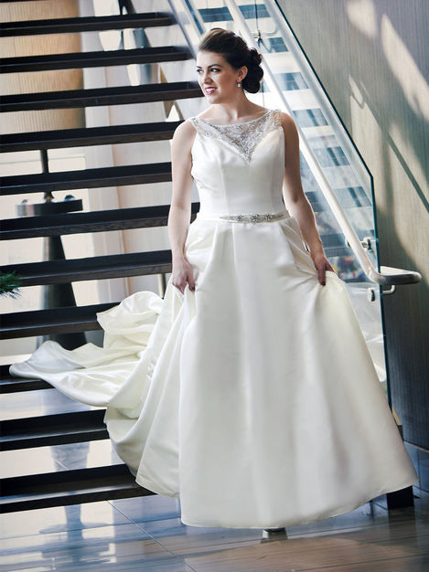 Dress & Apparel in Broadview Heights - Catan Fashions