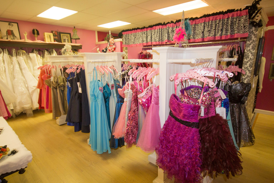 Dress Haute - Oakdale, PA Dress Haute - Oakdale, PA