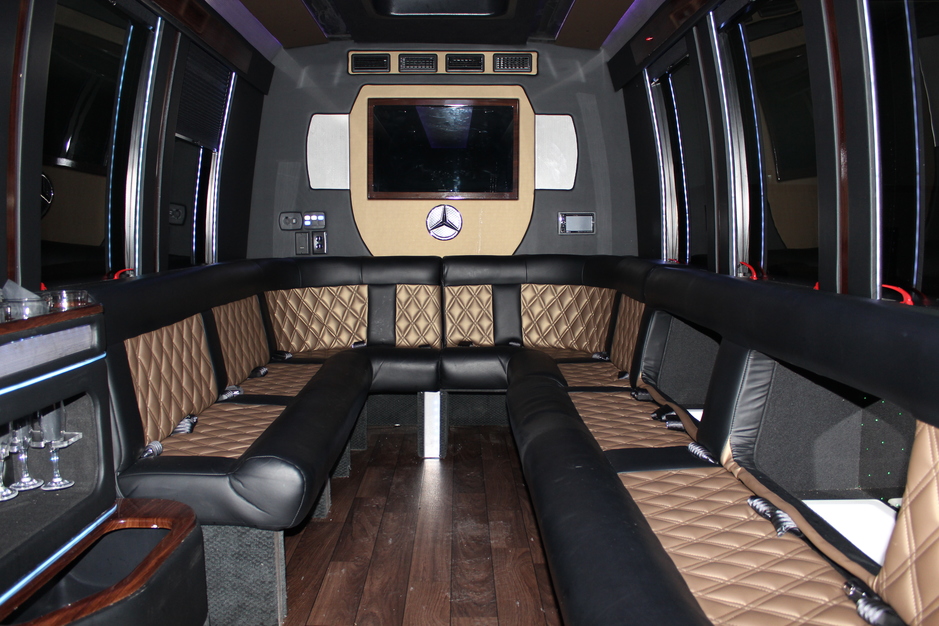 Transportation in Garden City - D & D Executive Transportation