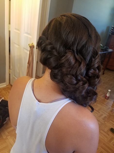 Make-up / Hair Stylists in Bethlehem - Vanesa Oliver Beauty