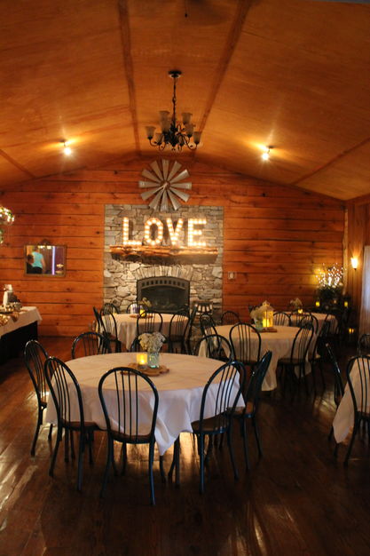 Reception Location in Lawson - Mellon Acres Event Center