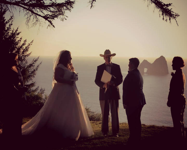 Crook Point Best Wedding & Event Venues in Gold Beach Wedding Chicks