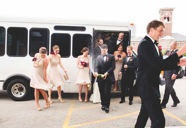 Transportation in Kaukauna - Fox Party Bus