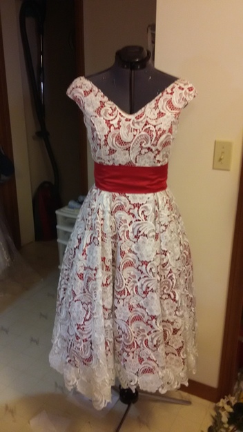 Dress & Apparel in Marshall - TBS BRIDAL / Tony Bud's Sewing