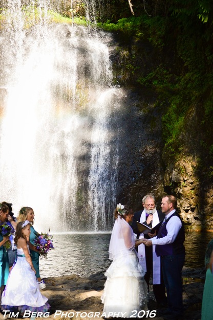 Officiants in Cathlamet - Wedding Ceremonies YOUR Way