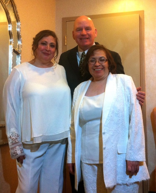 Officiants in Henderson - Johnn Jones Las Vegas Wedding Minister