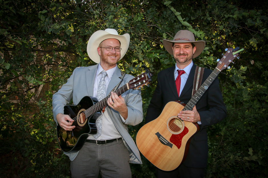 Musicians in Fort Worth - The Guitombres