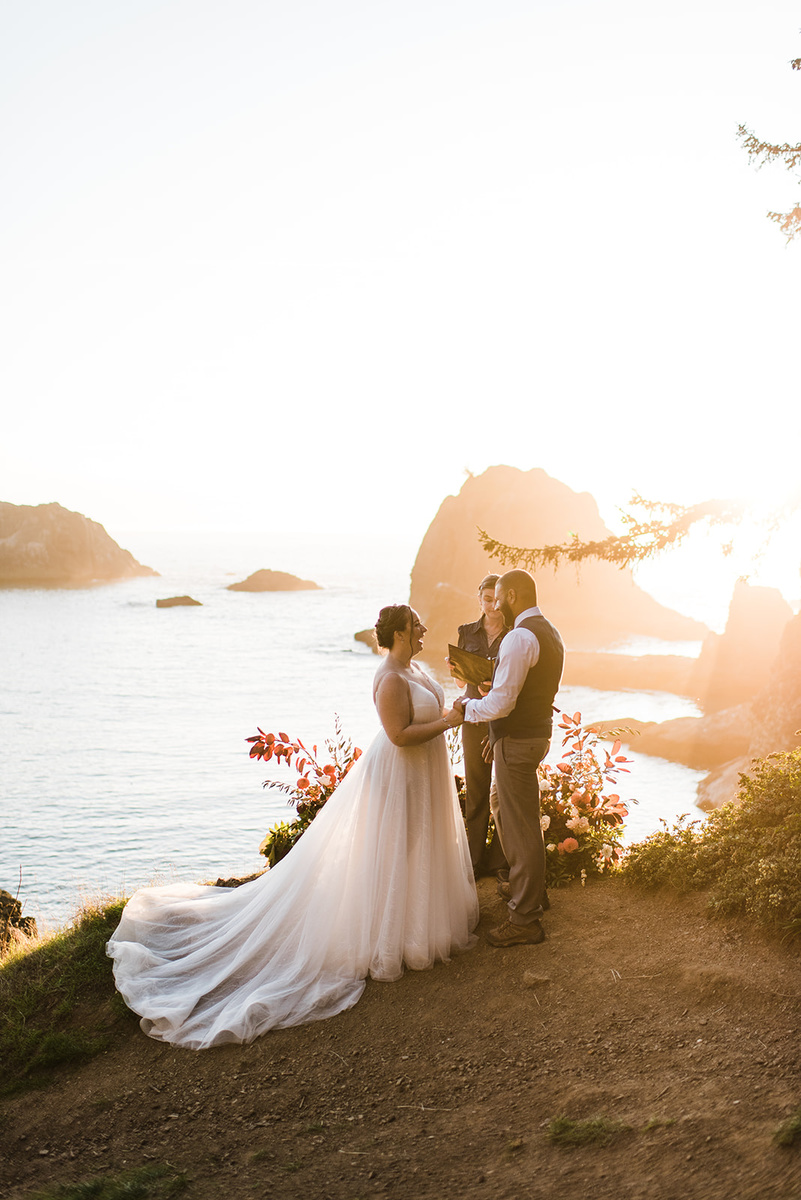 Crook Point Best Wedding & Event Venues in Gold Beach Wedding Chicks
