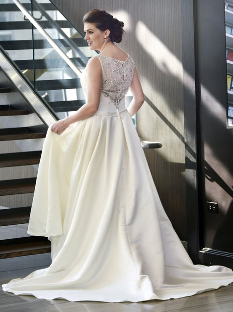 Dress & Apparel in Broadview Heights - Catan Fashions