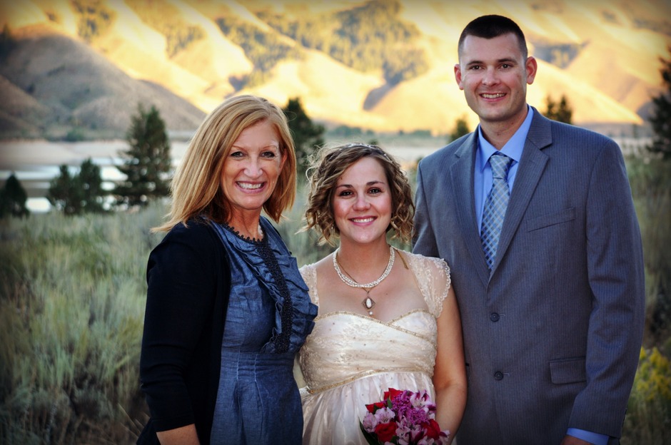 Officiants in Boise - Pauline Downey / ArborVine Weddings