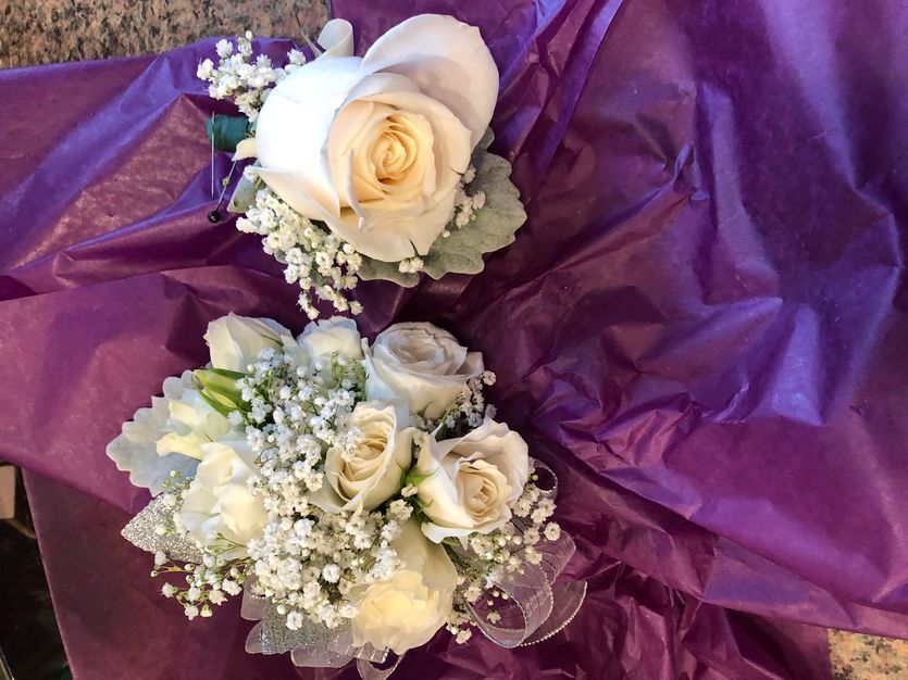 Florists in Middletown - Ana's Floral Garden