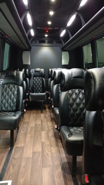 Transportation in Garden City - D & D Executive Transportation