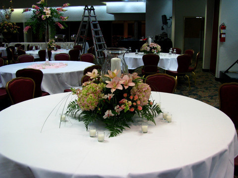Florists in Lawton - Flowers by Ramon