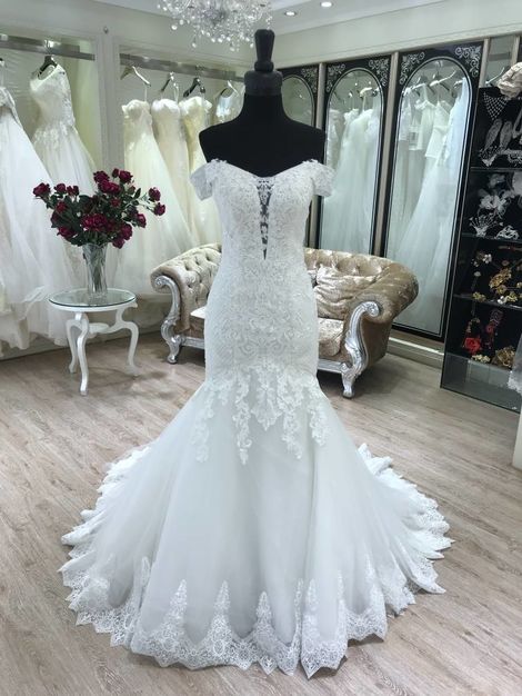 Dress & Apparel in Corona - La Borgia Bridal