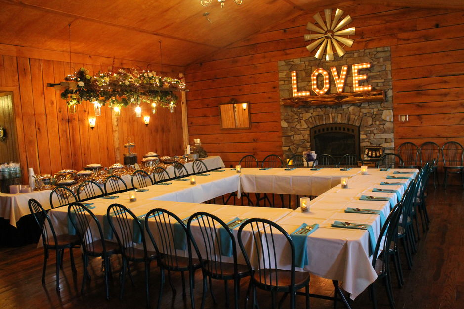 Reception Location in Lawson - Mellon Acres Event Center
