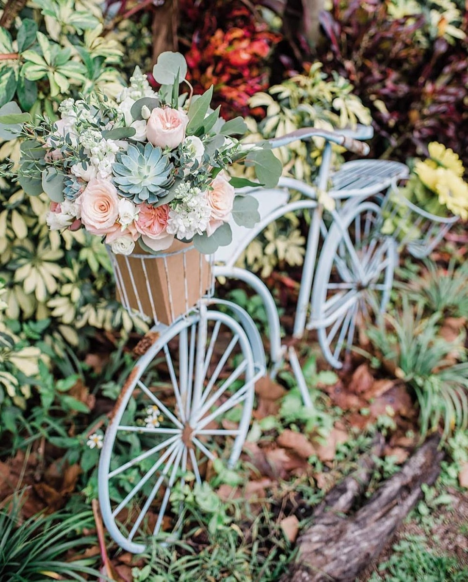 Sugar Rose Gardens Best Florists in Gainesville Wedding Chicks