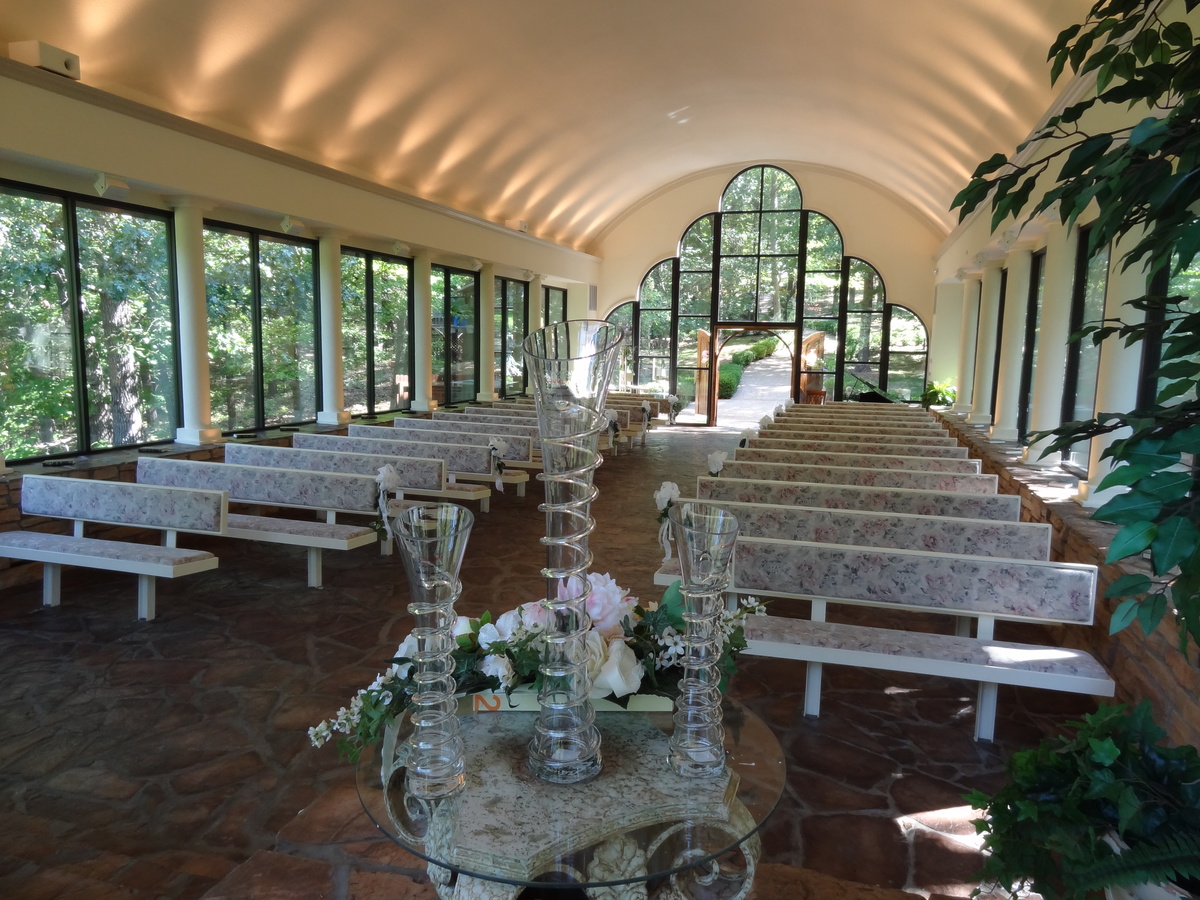 Stonegate Glass Chapel Best Wedding Officiants in Walnut Shade
