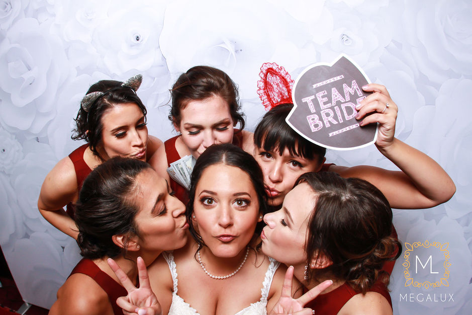 Photographers in Saint Louis - Megalux Photo Booth