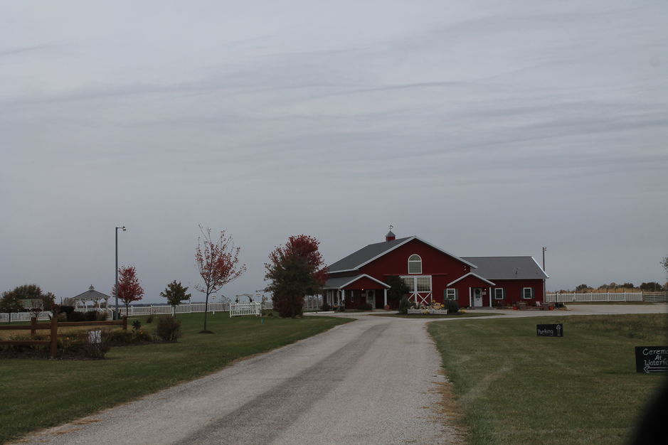Reception Location in Lawson - Mellon Acres Event Center