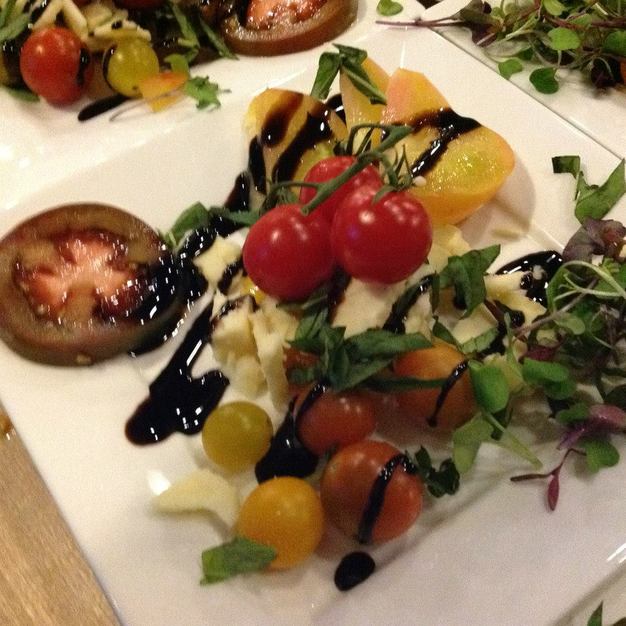 Caterers in Seattle - Emerald City Cakes and Chocolates