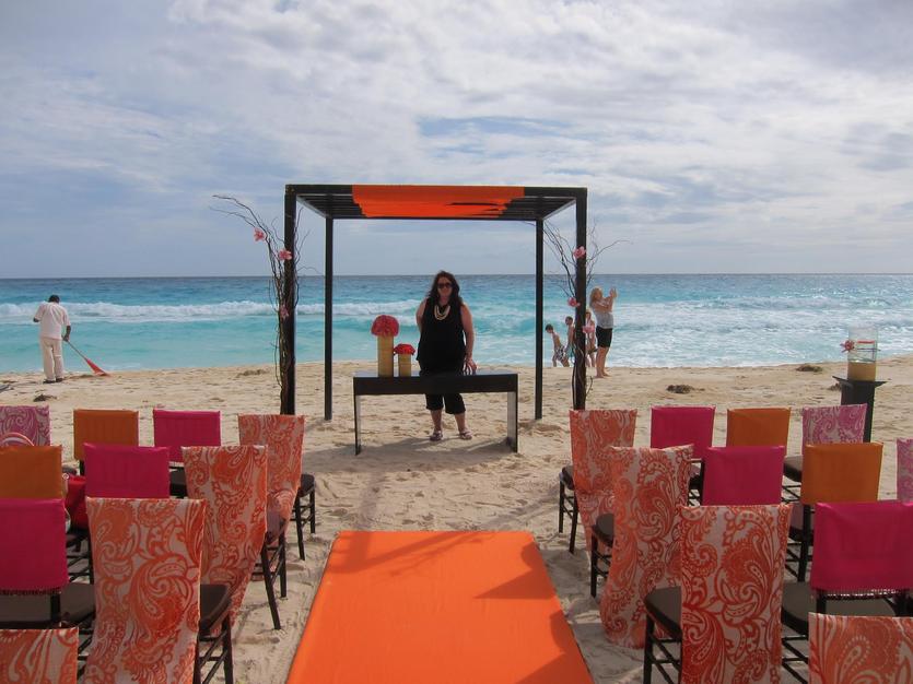 Planner in Glen Ridge - Aventina Romance Travel & Events