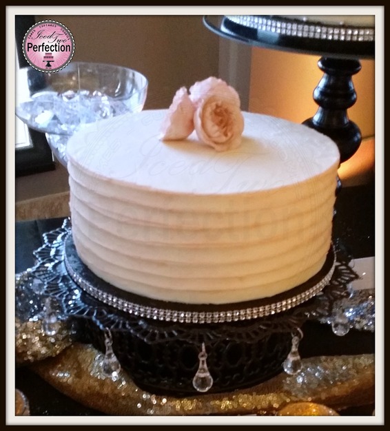 Cake in Hurst - Iced Two Perfection