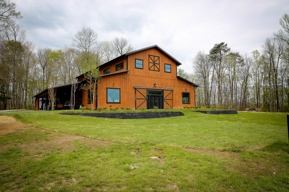 Reception Location in Alpine - The Farm at East Port Marina
