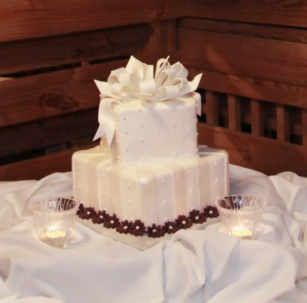 Cake in Blairsville - Dixie Confexions, LLC