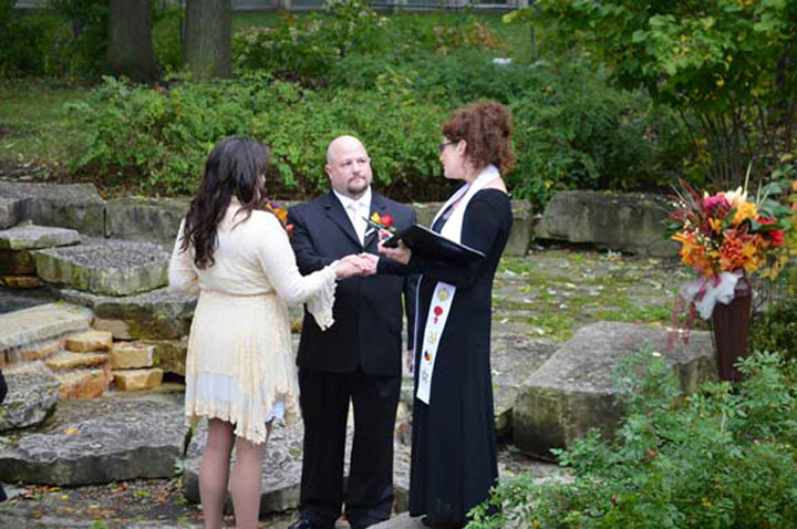 Officiants in Chicago - Your Location Or Mine! IL Wedding Officiant
