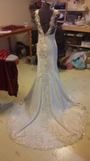 Dress & Apparel in Marshall - TBS BRIDAL / Tony Bud's Sewing