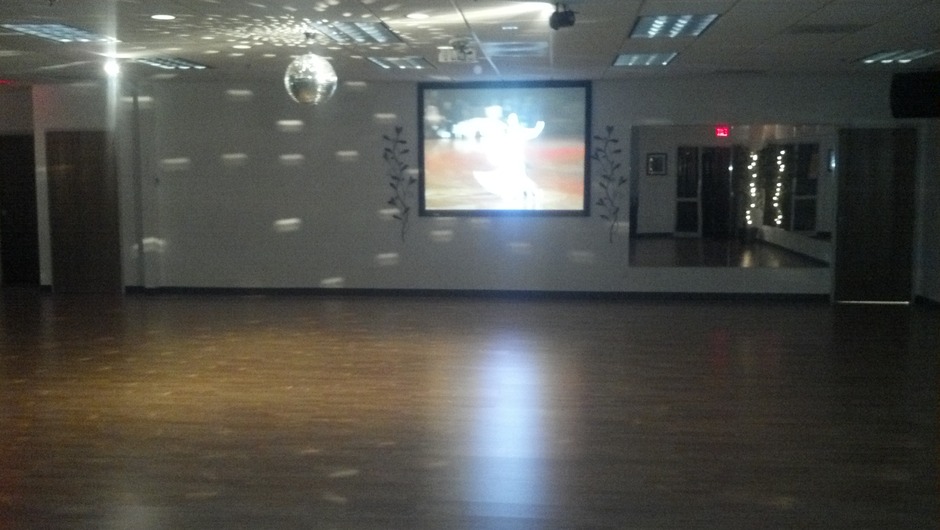 Reception Location in Cedar Rapids - Cannon Studios and Event Center