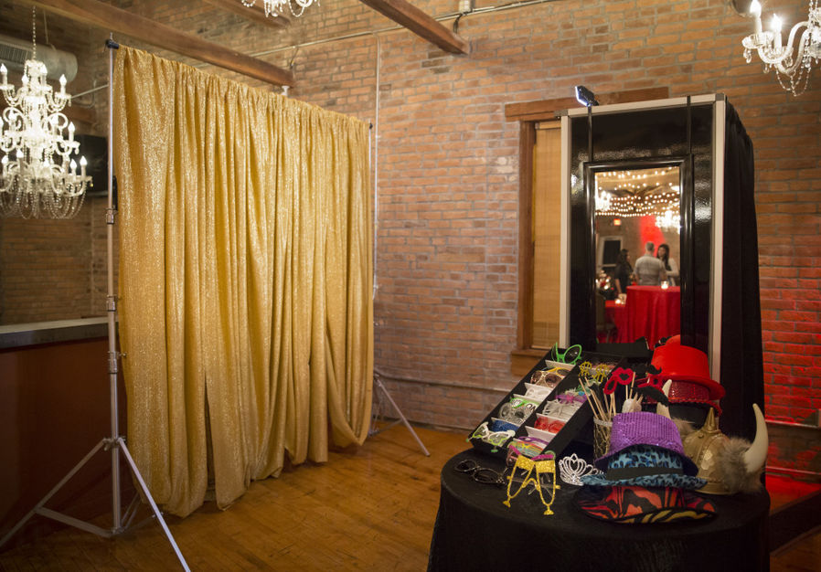 Photographers in Houston - My Pic Photo Booth