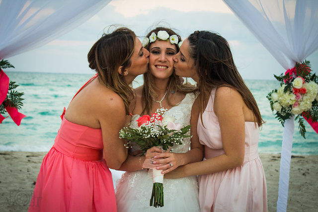 Photographers in Los Angeles - Arie T. Photography