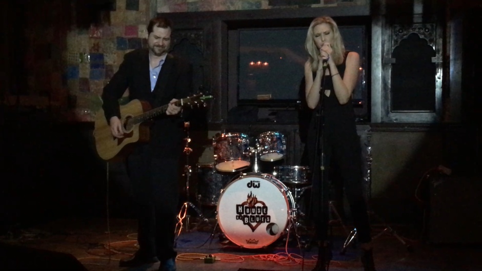 Musicians in Fort Worth - The Guitombres