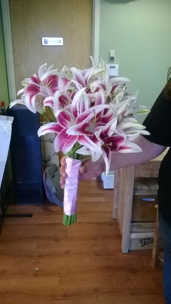 Florists in Burlington - The Bloomin' Dragonfly