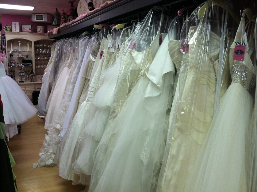 Dress Haute - Oakdale, PA Dress Haute - Oakdale, PA