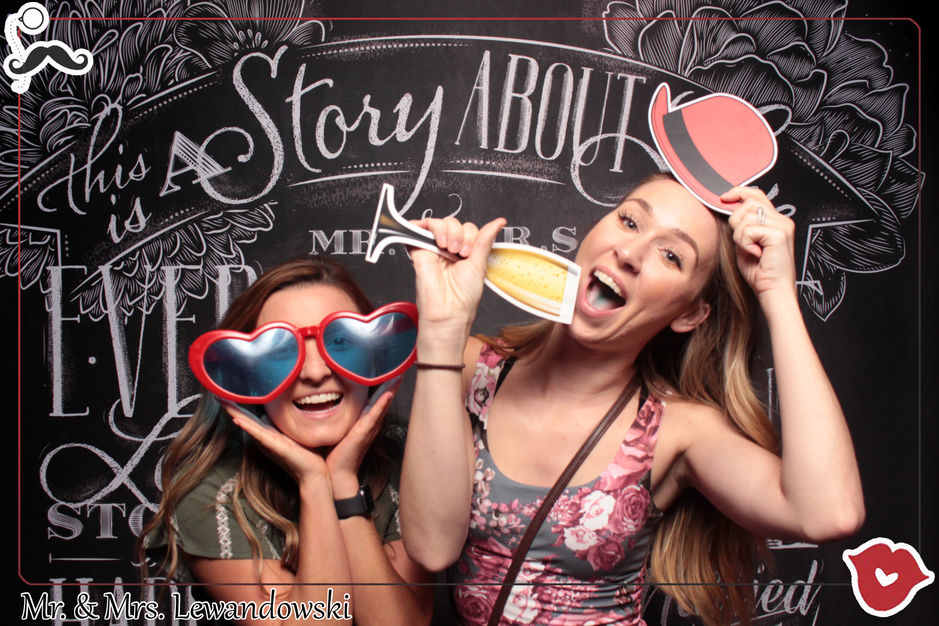 Photographers in North Las Vegas - Smash Booth, Professional Photo Booth & Magic Mirror Rentals